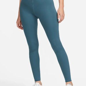 Nike One Lux Leggings- Tight Fit